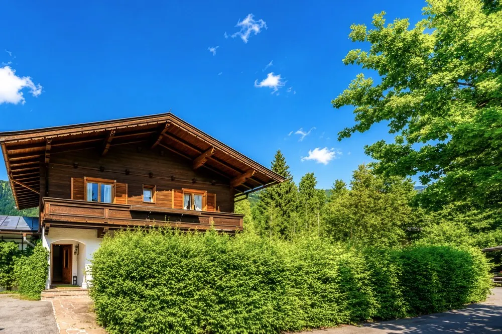 KITZIMMO-Baugrundstück mit Altbestand auf der Bichlalm kaufen - Immobilien Kitzbühel.-1-4-2
