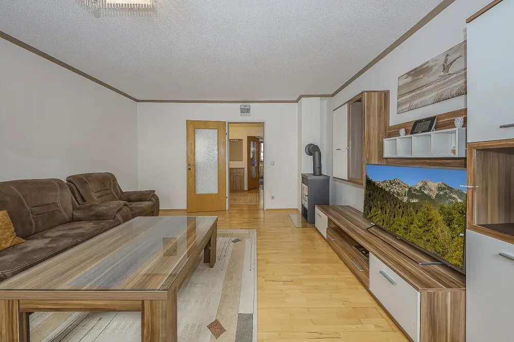 KITZIMMO-Gartenwohnung in zentraler Ruhelage kaufen - Immobilien Kirchberg.-3