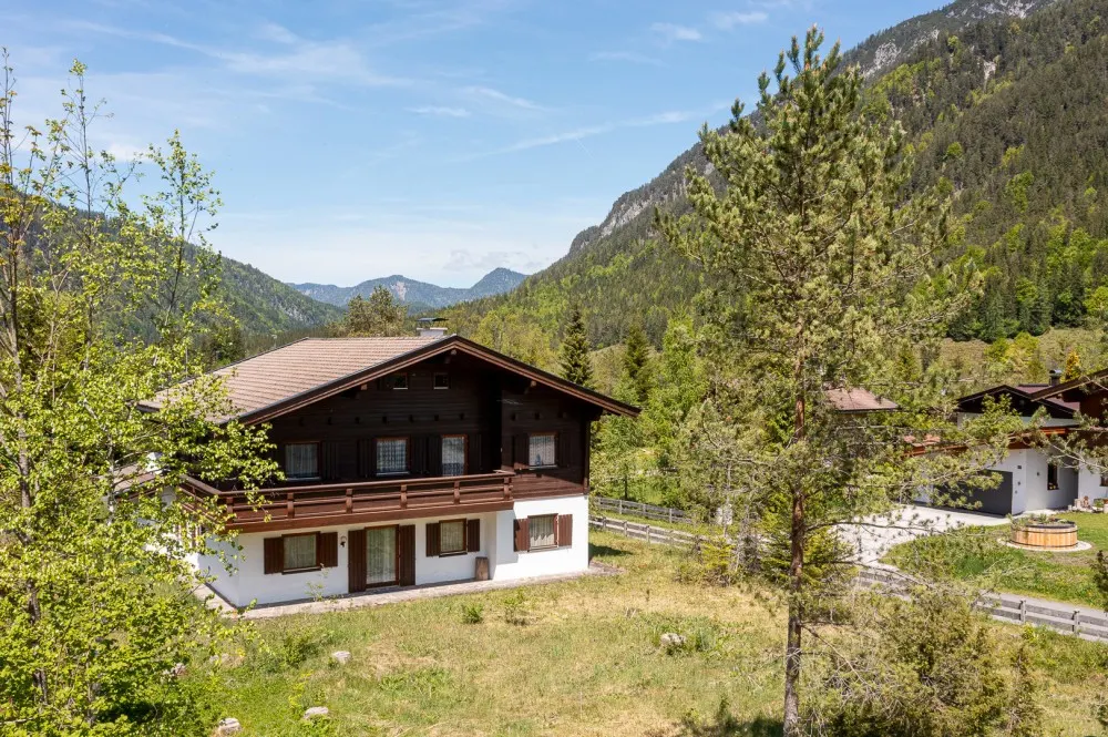 KITZIMMO-Haus mit zusätzlichem Baugrund kaufen - Immobilien St. Ulrich am Pillersee.