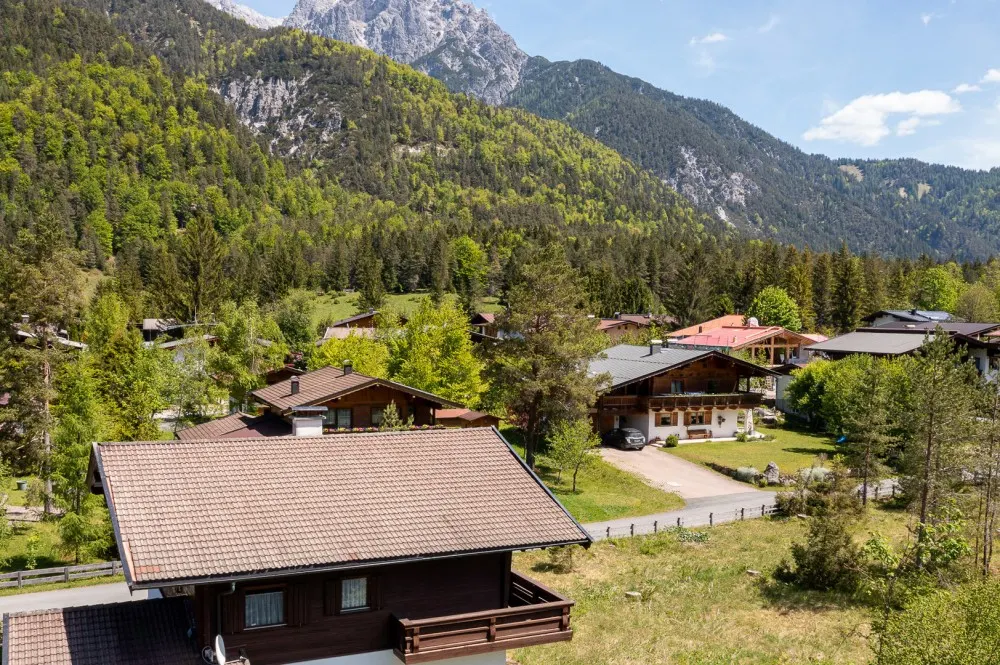 KITZIMMO-Haus mit zusätzlichem Baugrund kaufen - Immobilien St. Ulrich am Pillersee.