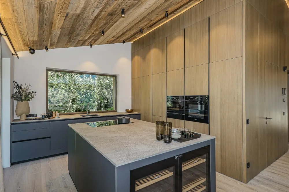 KITZIMMO-Luxusvilla mit Pool in Toplage kaufen - Immobilien Brixen im Thale.