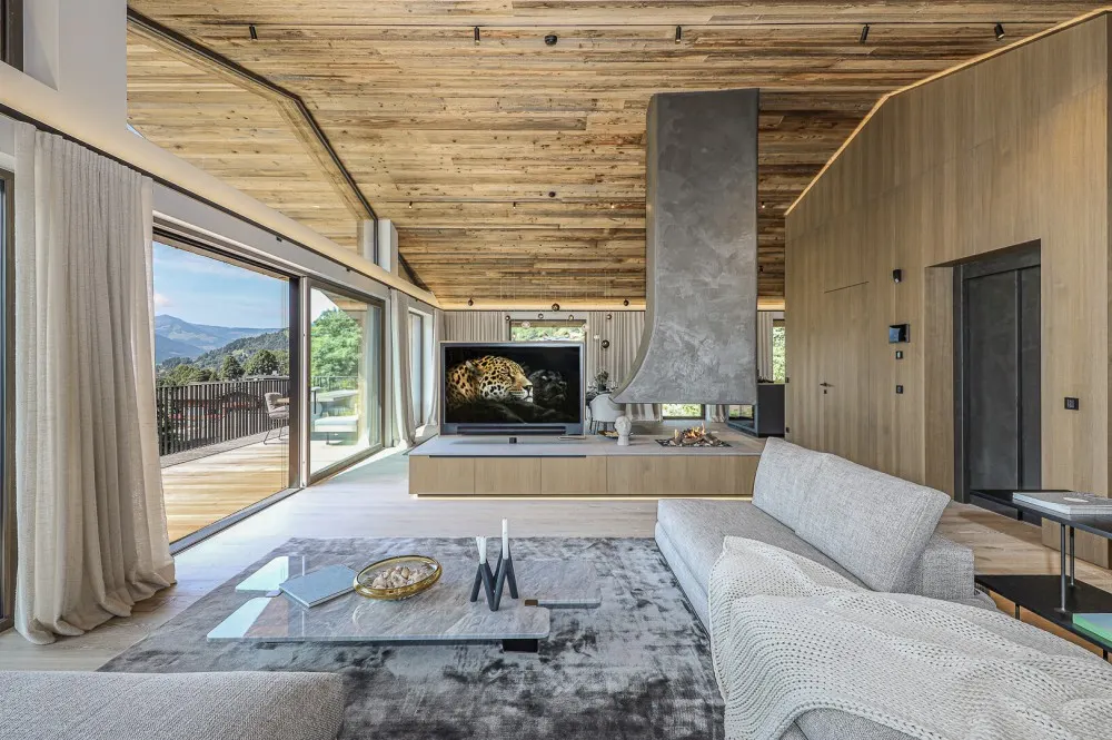 KITZIMMO-Luxusvilla mit Pool in Toplage kaufen - Immobilien Brixen im Thale.
