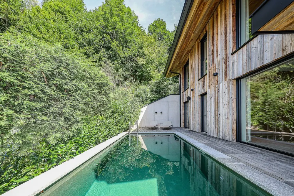 KITZIMMO-Luxusvilla mit Pool in Toplage kaufen - Immobilien Brixen im Thale.