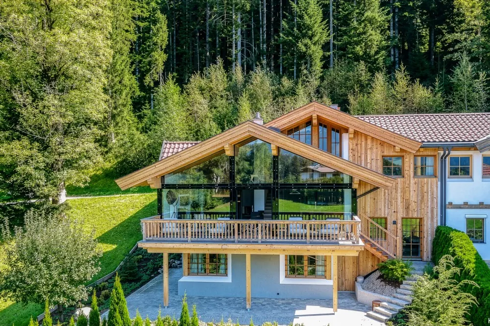 KITZIMMO-Exklusives Chalet am Schwarzsee kaufen - Immobilien Kitzbühel.