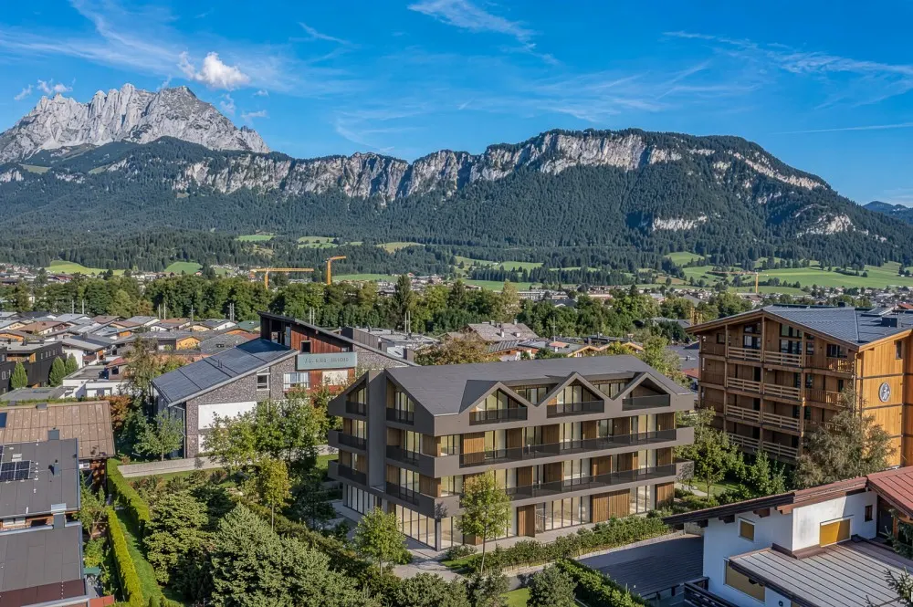 KITZIMMO-Baugrund in zentraler Toplage mit Apparthotel Projektierung - Immobilien St. Johann.