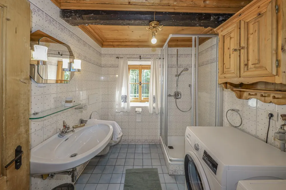 bauKITZIMMO-Historisches Bauernhaus in traumhafter Lage kaufen - Immobilien Erpfendorf.rnhausintoplagekaufenkitzimmoerpfendorfhauskaufenunikat-16