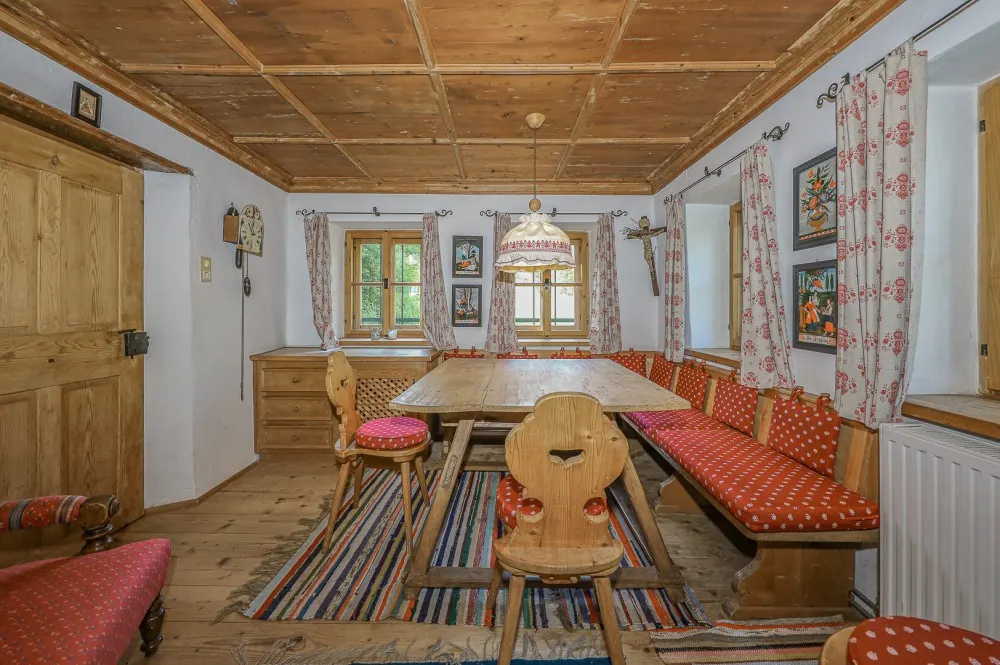 KITZIMMO-Historisches Bauernhaus in traumhafter Lage kaufen - Immobilien Erpfendorf.-11