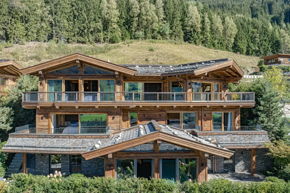 KITZIMMO-Beeindruckende Luxusvilla in sonniger Toplage - Immobilien Jochberg.