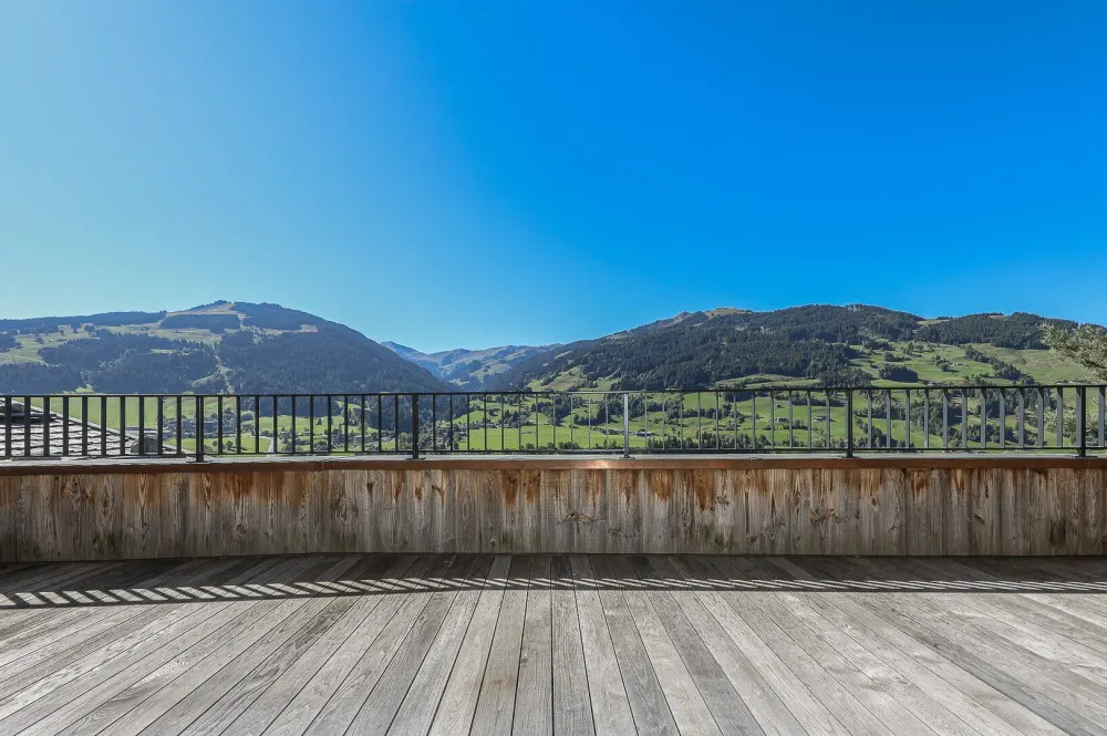 KITZIMMO-Beeindruckende Luxusvilla in sonniger Toplage - Immobilien Jochberg.