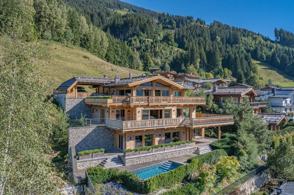 KITZIMMO-Summit View – High-End-Chalet mit endlosem Weitblick - Immobilien Jochberg.