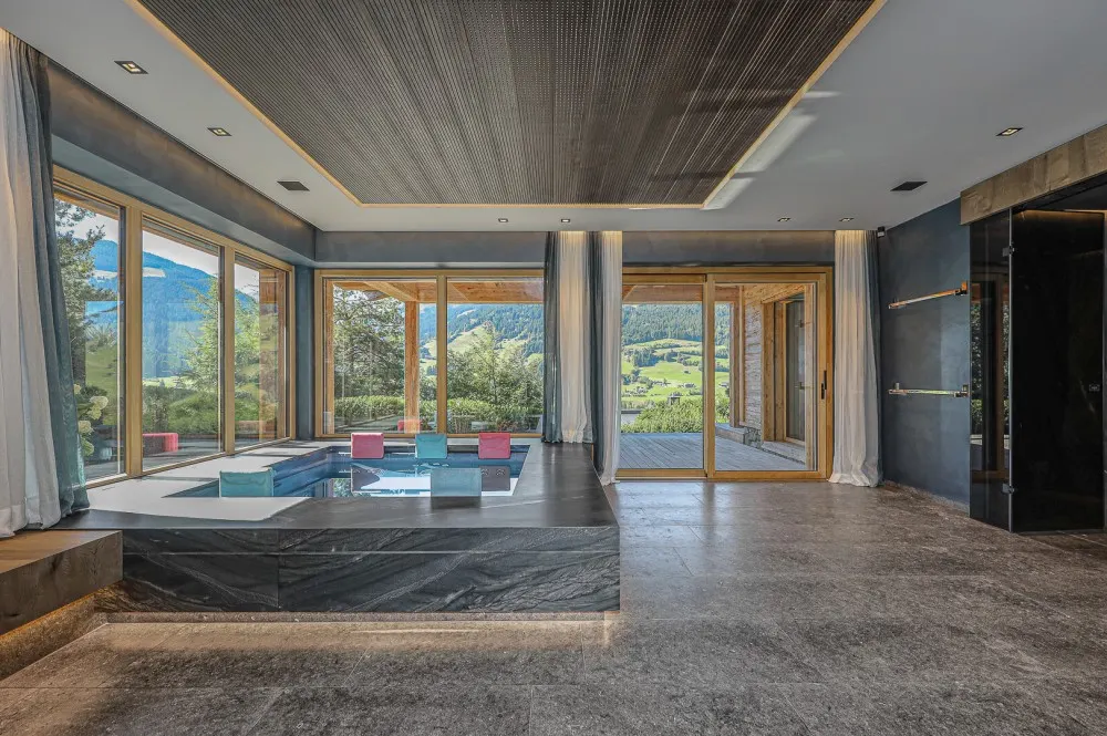 KITZIMMO-Summit View – High-End-Chalet mit endlosem Weitblick - Immobilien Jochberg.