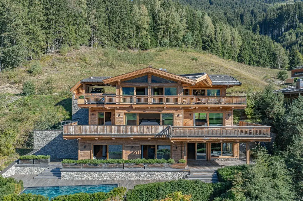 KITZIMMO-Summit View – High-End-Chalet mit endlosem Weitblick - Immobilien Jochberg.