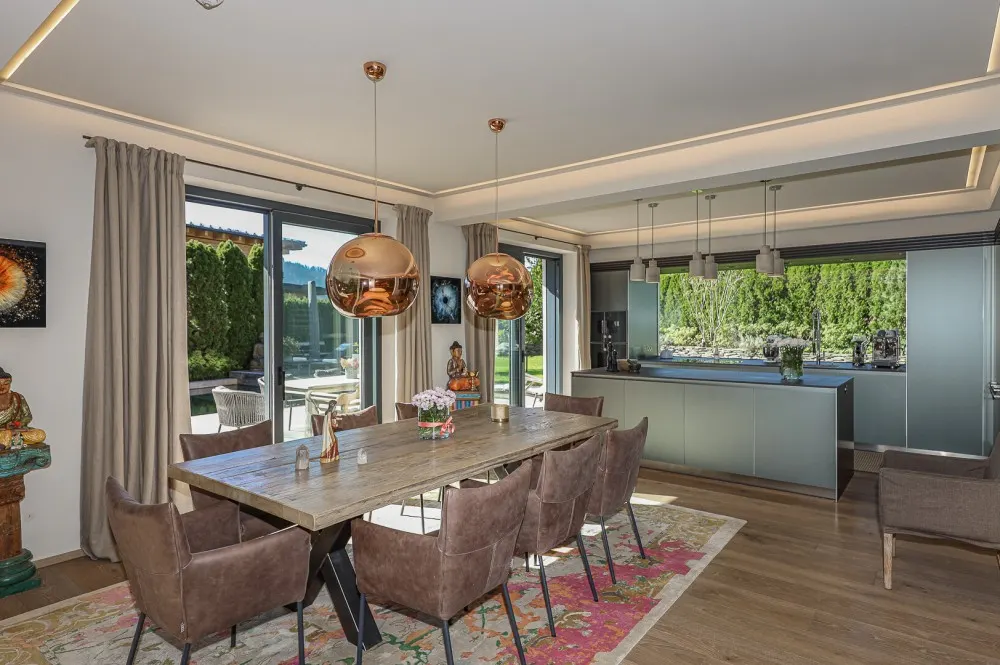 KITZIMMO-Prime Living – Exklusive Villa mit Pool & Panoramablick in Toplage - Immobilien Kitzbühel.