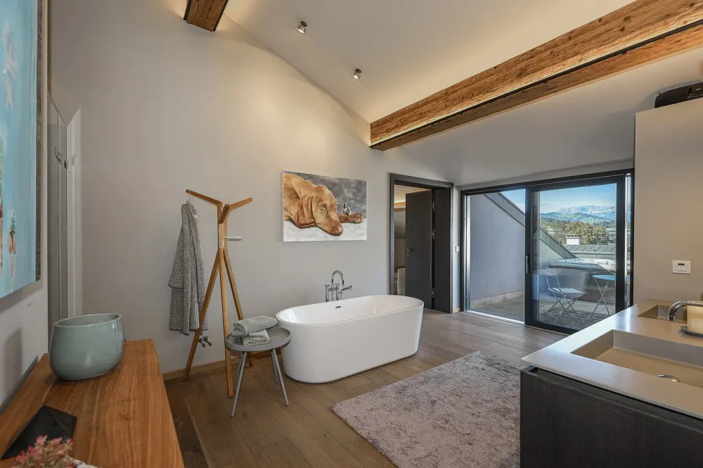 KITZIMMO-Prime Living – Exklusive Villa mit Pool & Panoramablick in Toplage - Immobilien Kitzbühel.