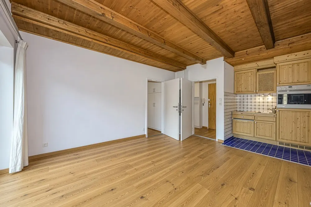 KITZIMMO-Dachgeschosswohnung an der Skipiste mit Kaiserblick kaufen - Immobilien Kitzbühel.-5-4