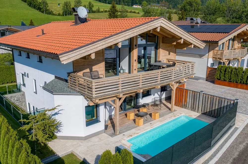 KITZIMMO-Luxuschalet mit Pool und Kaiserblick - Immobilien Ellmau.-1