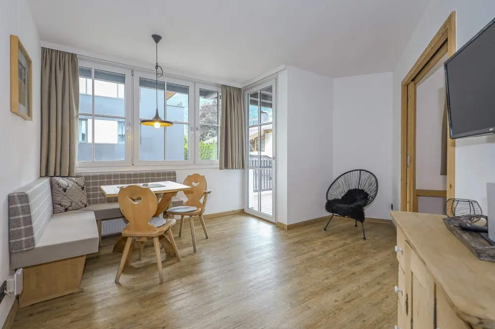 KITZIMMO-Exklusives Apartment mit touristischer Widmung kaufen - Immobilien Kitzbühel.-2