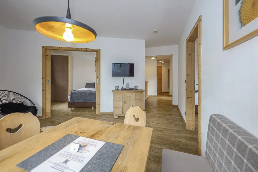 KITZIMMO-Exklusives Apartment mit touristischer Widmung kaufen - Immobilien Kitzbühel.-1