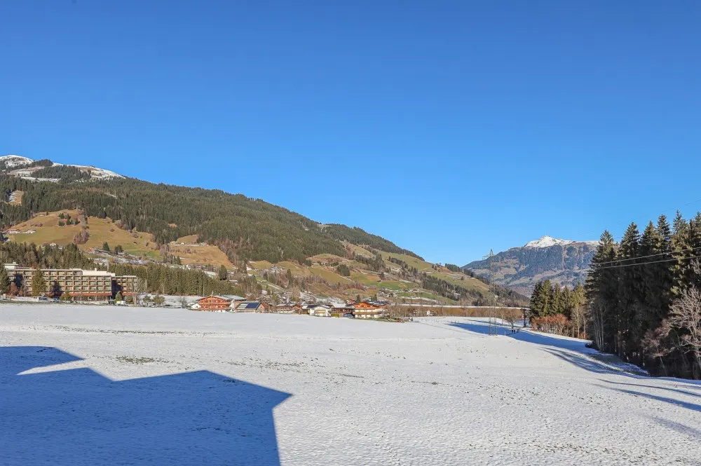 KITZIMMO-Exklusive Wohnung in sonniger Ruhelage - Immobilien Jochberg.-4-21