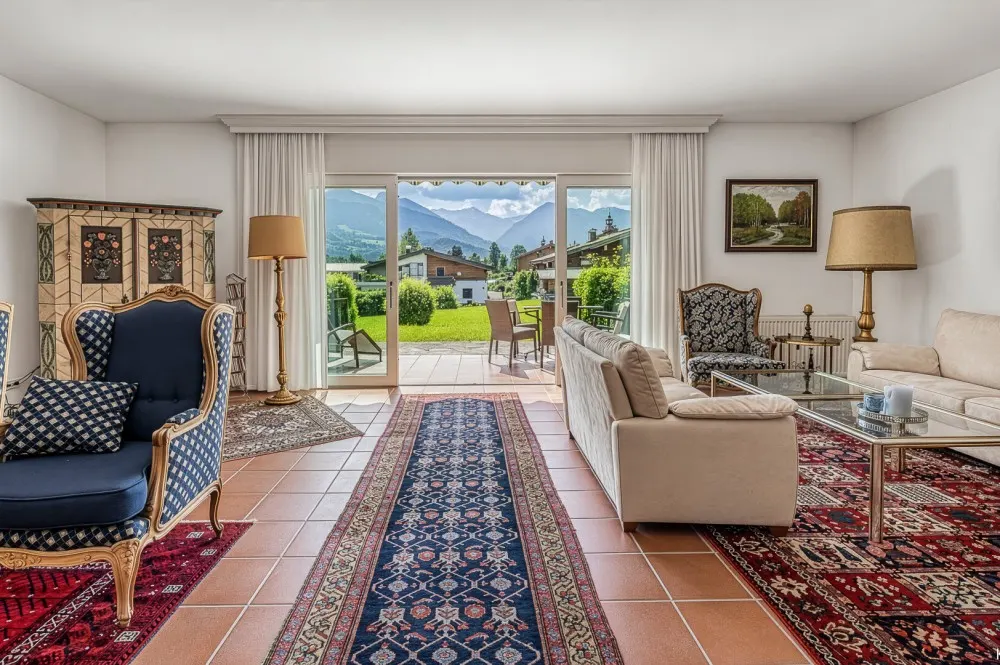 KITZIMMO-Domizil mit Potenzial in zentrumsnaher Ruhelage - Ski Out - Immobilien Kitzbühel.-3