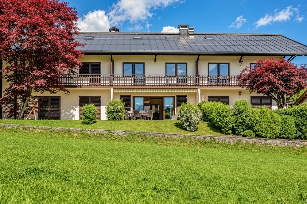 KITZIMMO-Domizil mit Potenzial in zentrumsnaher Ruhelage - Ski Out - Immobilien Kitzbühel.
