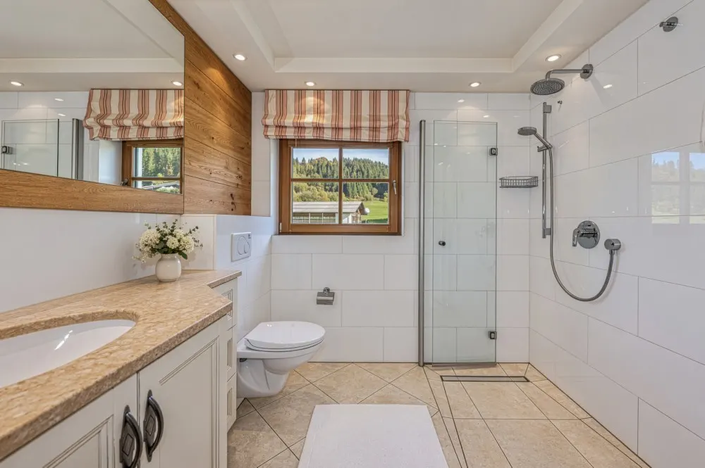KITZIMMO-Landhaus in Toplage mit Pool - Immobilien Reith bei Kitzbühel.