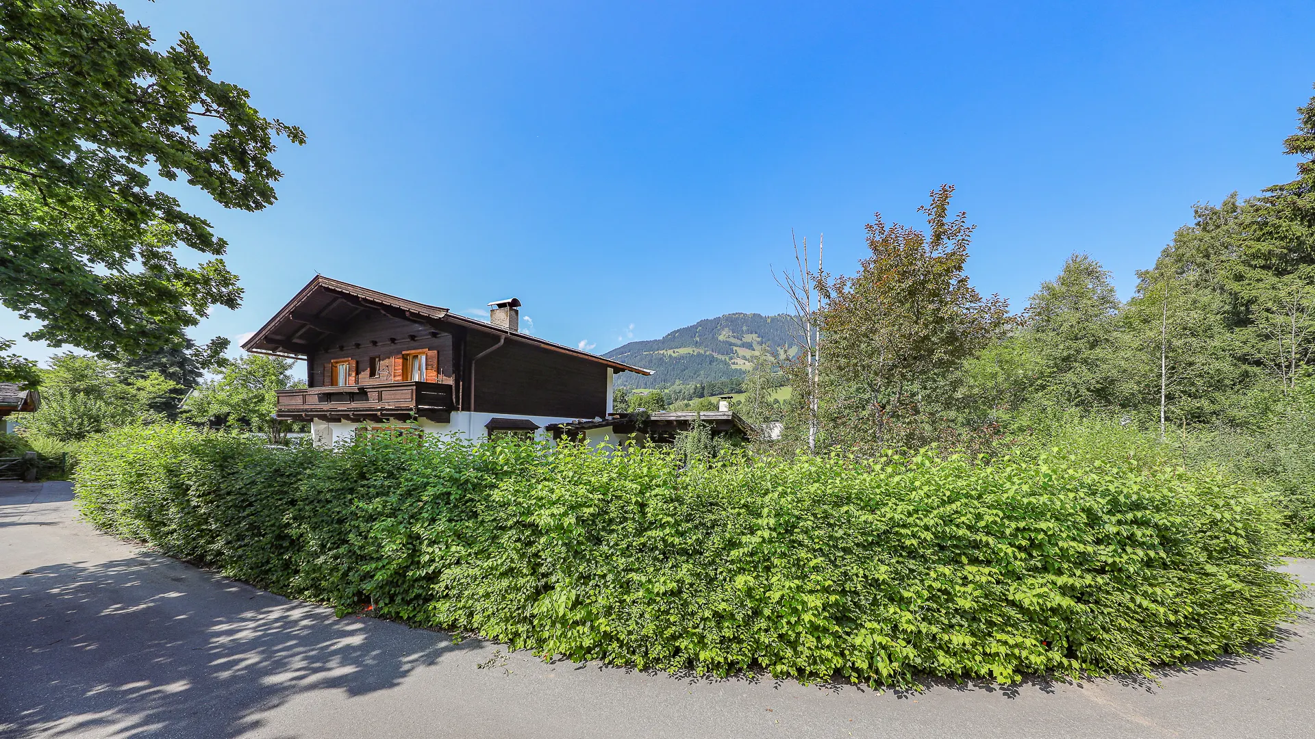 KITZIMMO-Baugrundstück in Toplage auf der Bichlalm in Kitzbühel.