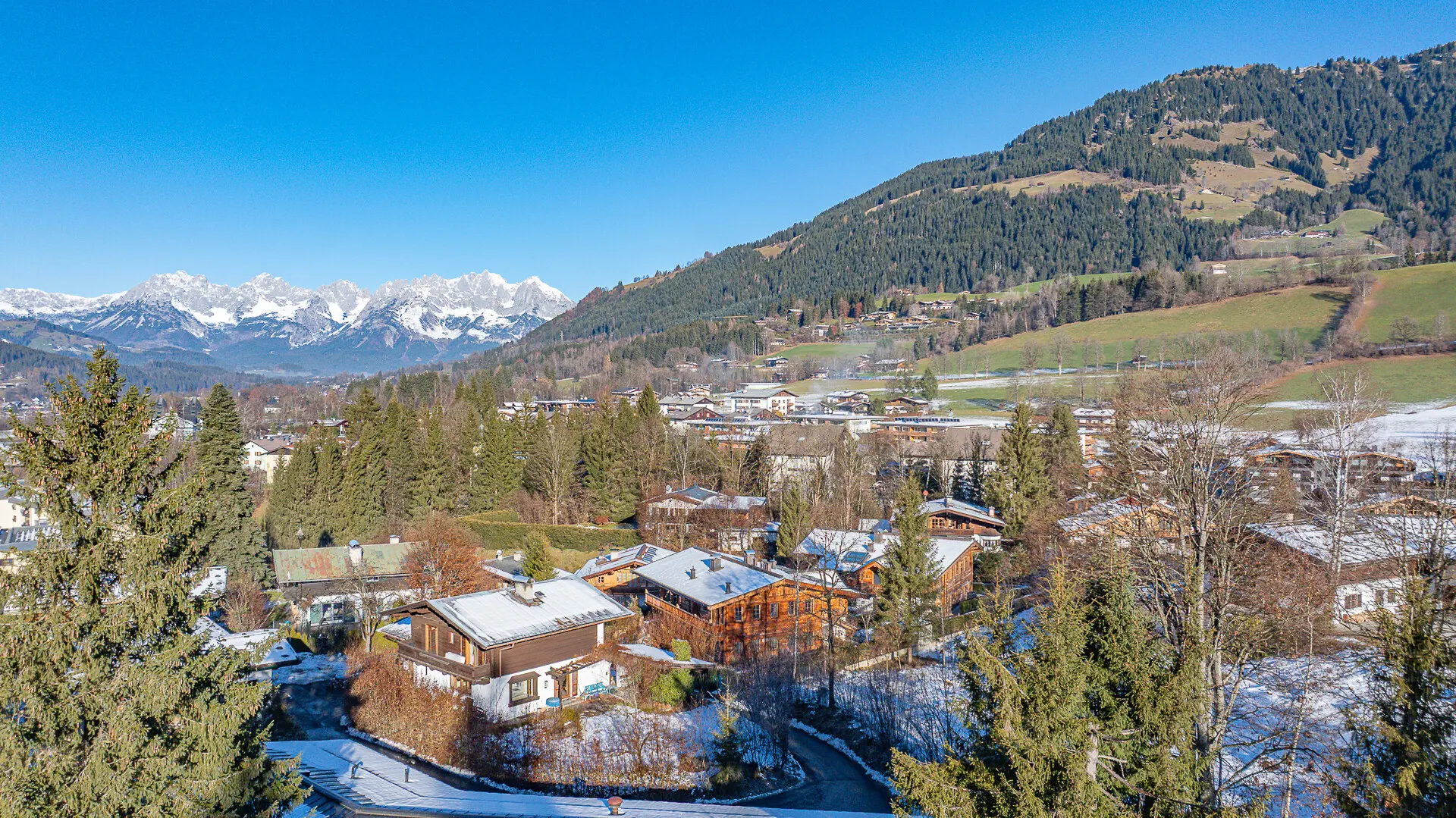 KITZIMMO-Baugrundstück mit Altbestand auf der Bichlalm kaufen - Immobilien Kitzbühel.