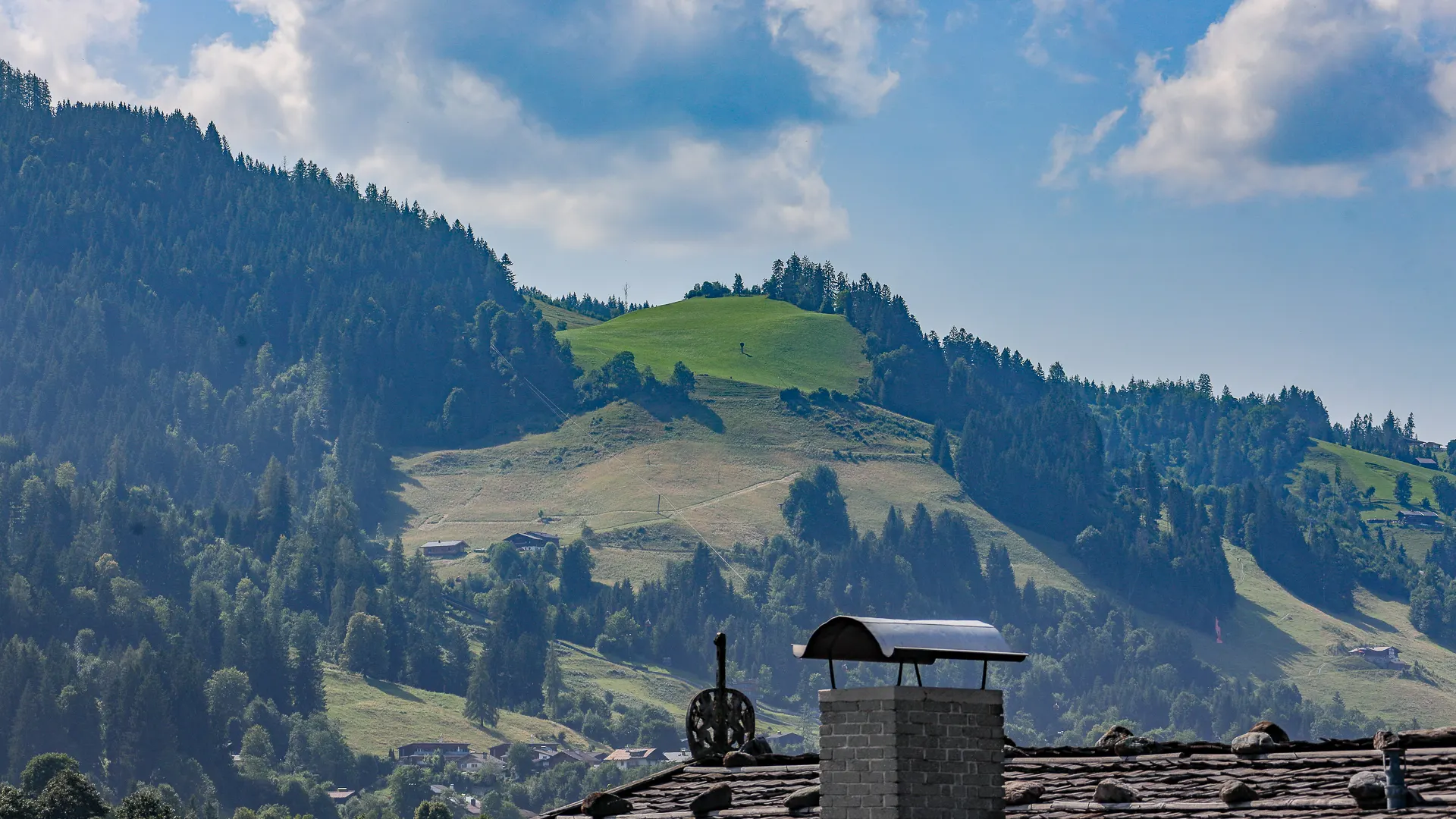 KITZIMMO-Baugrundstück in Toplage auf der Bichlalm in Kitzbühel.