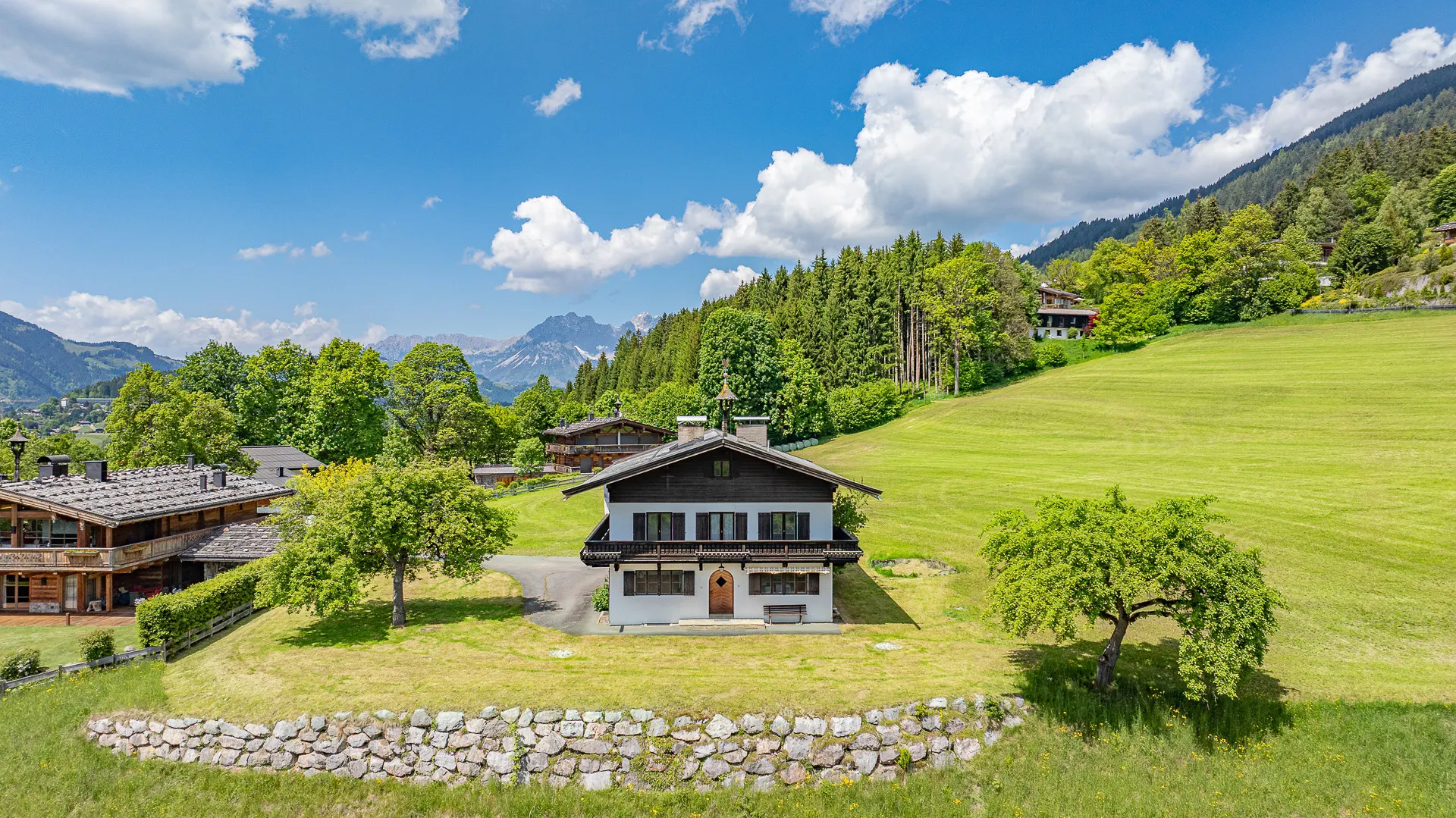 KITZIMMO-Luxusanwesen in bester Lage kaufen - Immobilien Kitzbühel.