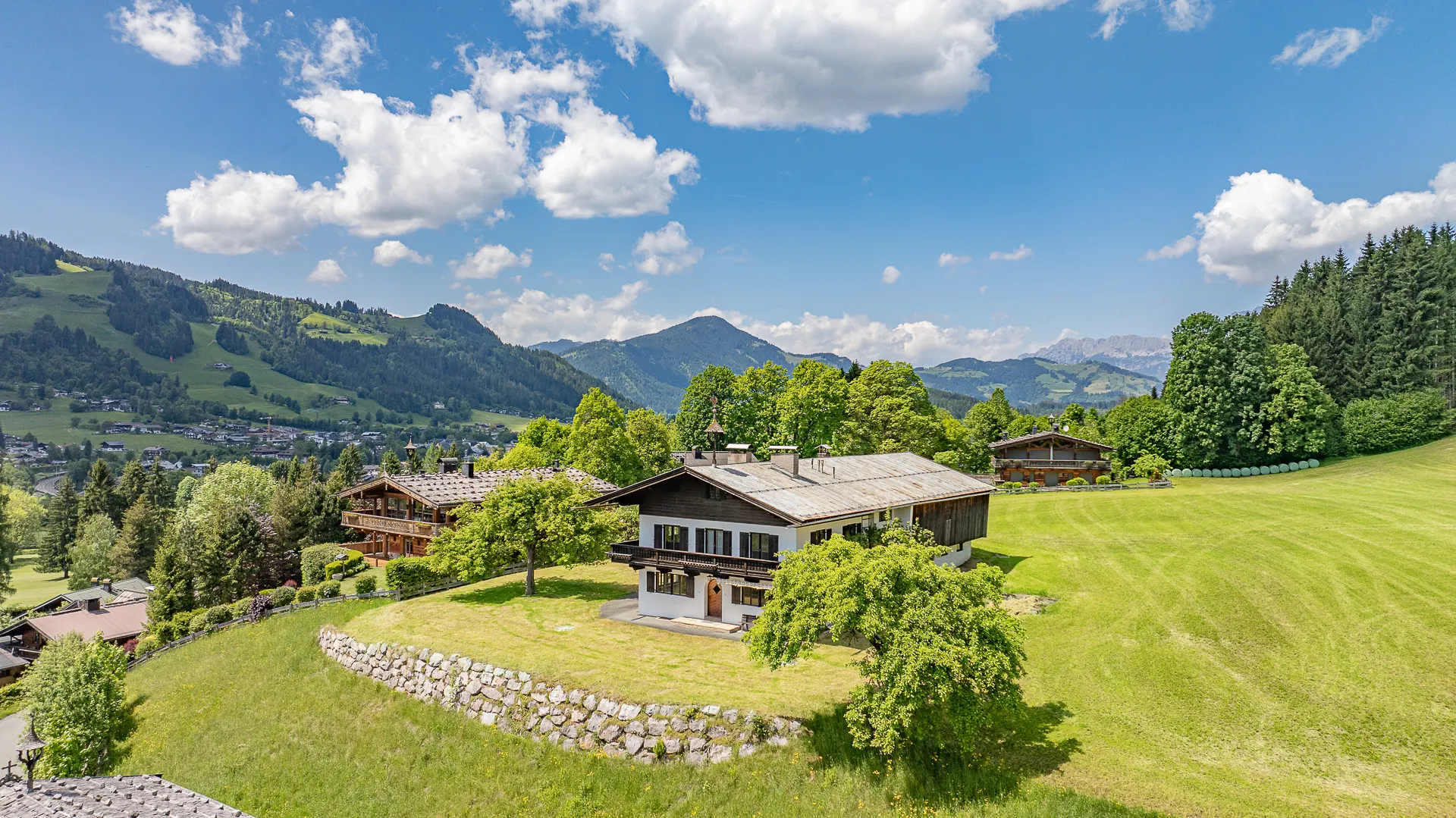 KITZIMMO-Luxusanwesen in bester Lage kaufen - Immobilien Kitzbühel.