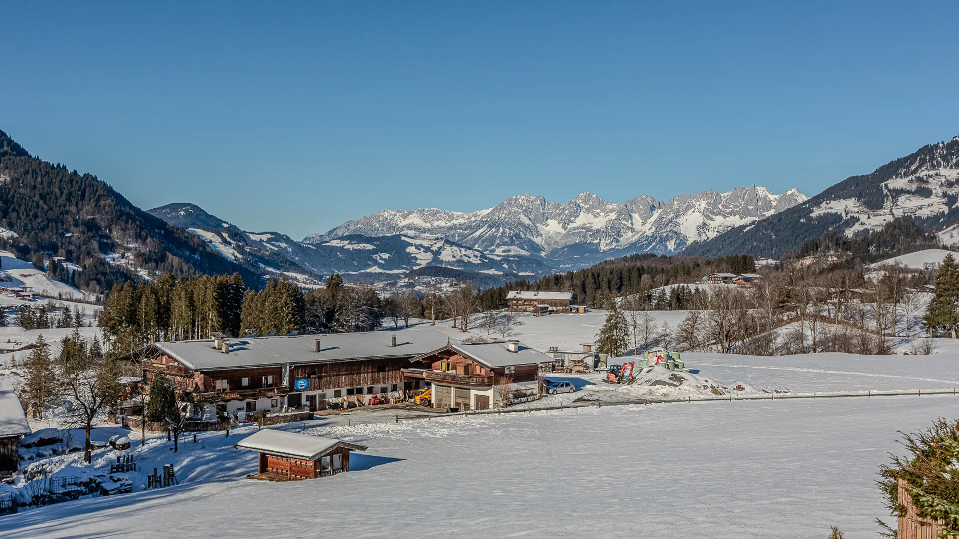 KITZIMMO-Luxusvilla in Toplage kaufen - Immobilien Aurach Kitzbühel.