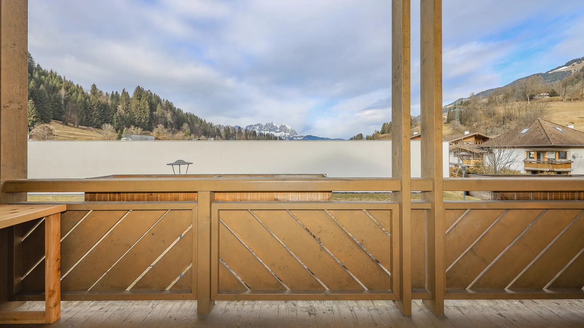 KITZIMMO-exklusives Apartment in Ruhelage mit Kaiserblick - Immobilien Kitzbühel.