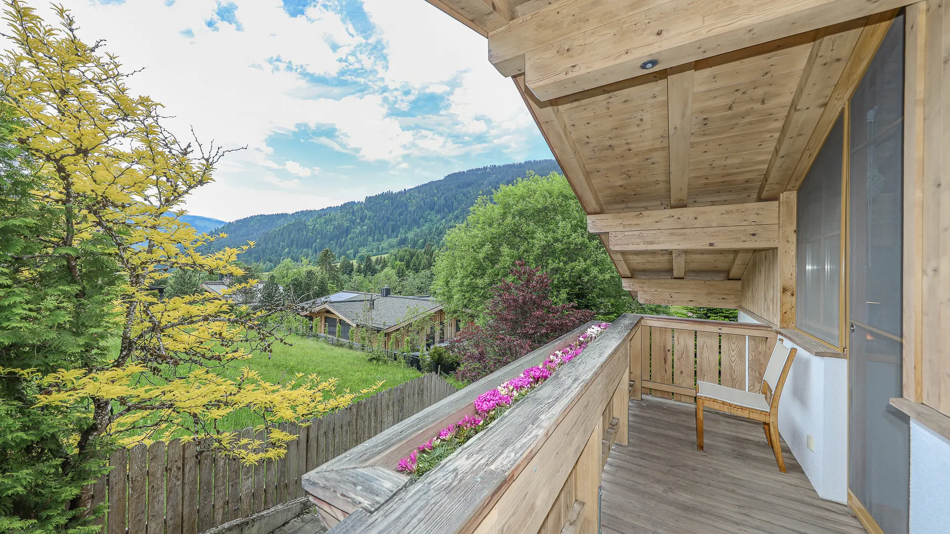 KITZIMMO-Exklusives Chalet mit Kaiserblick in Toplage kaufen - Immobilien Reith bei Kitzbühel.