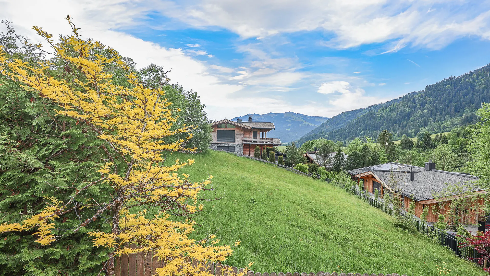 KITZIMMO-Exklusives Chalet mit Kaiserblick in Toplage kaufen - Immobilien Reith bei Kitzbühel.