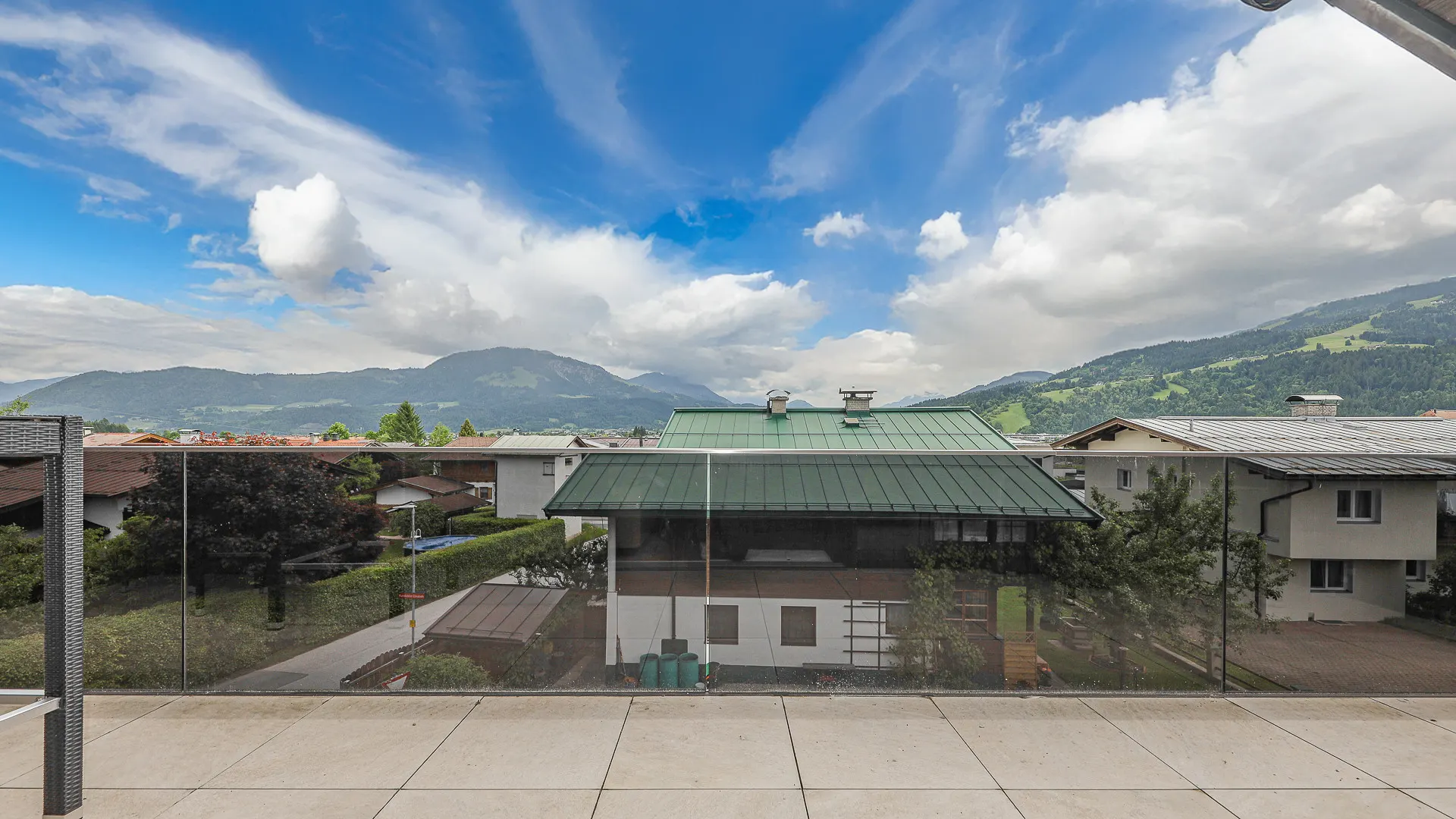 KITZIMMO-Luxus-Penthouse mit Kaiserblick kaufen - Immobilien St. Johann.