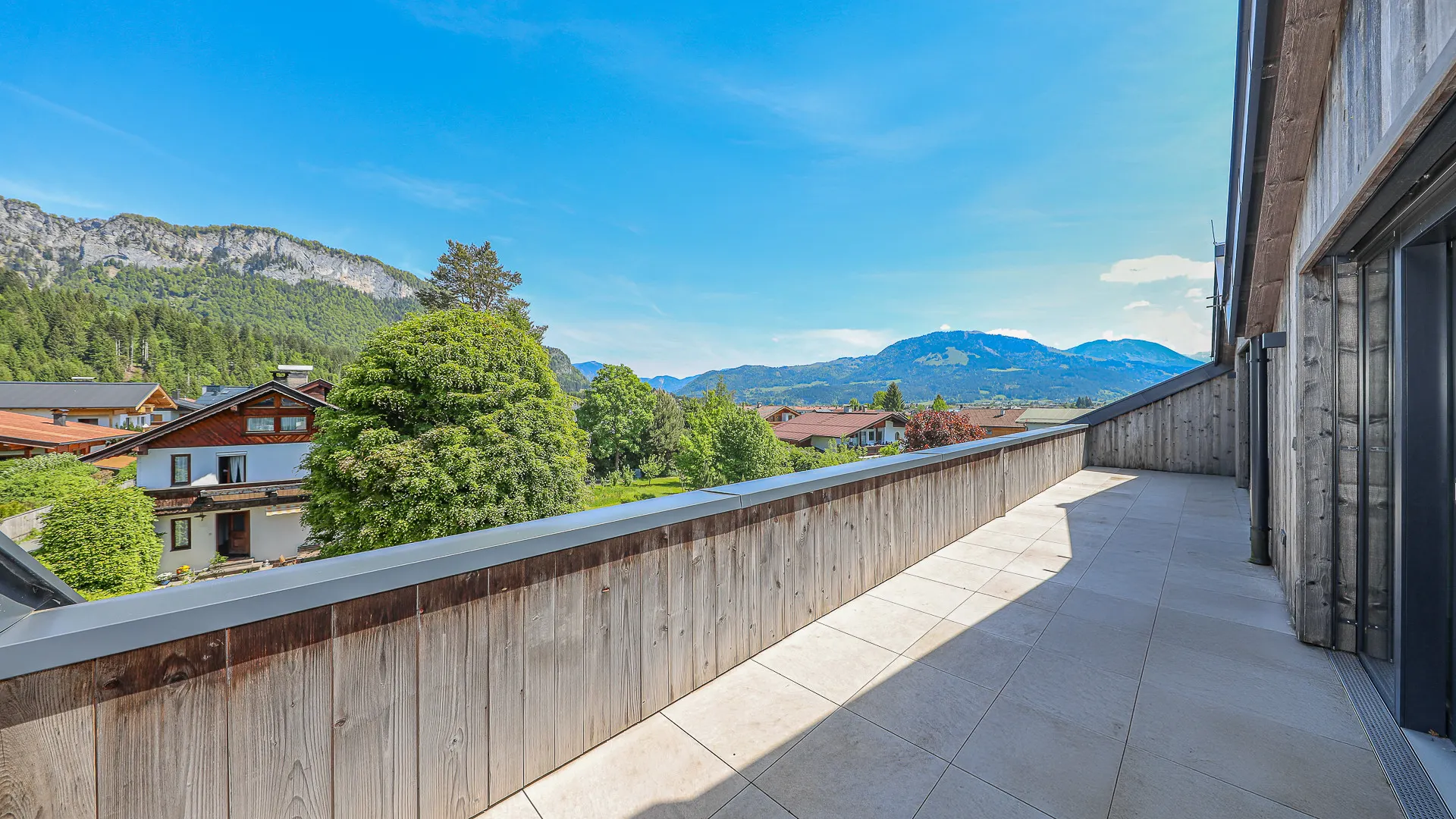 KITZIMMO-Luxus-Penthouse mit Kaiserblick kaufen - Immobilien St. Johann.