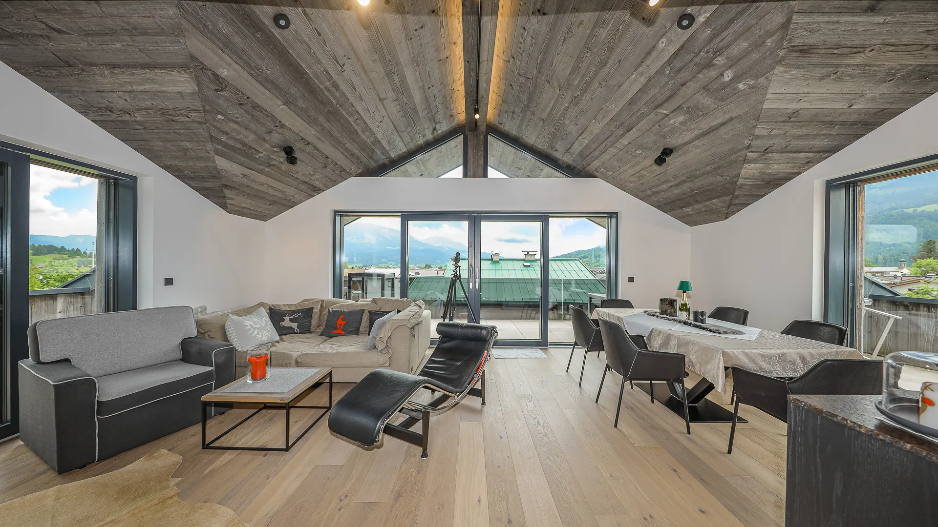 KITZIMMO-Luxus-Penthouse mit Kaiserblick kaufen - Immobilien St. Johann.