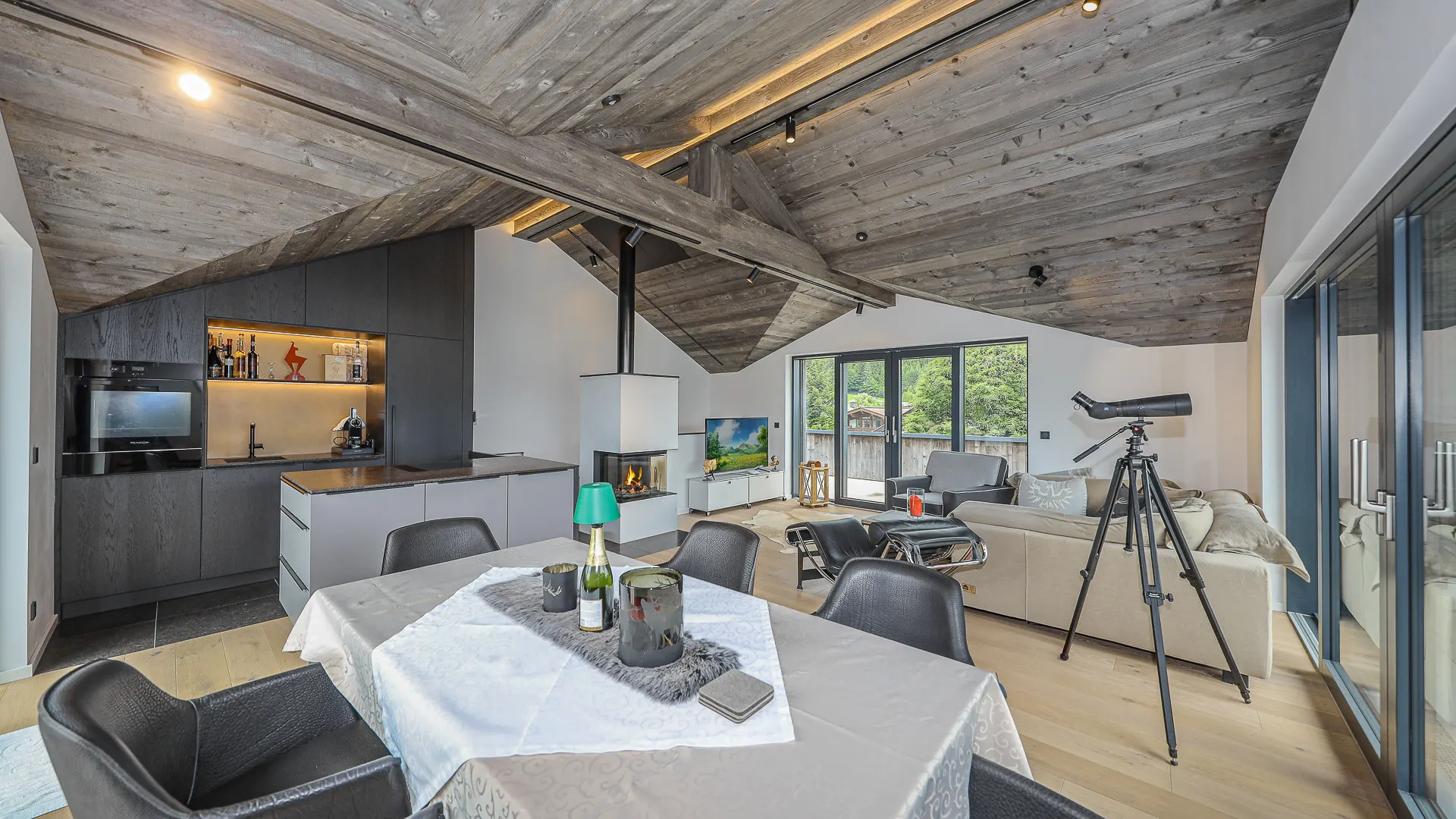 KITZIMMO-Luxus-Penthouse mit Kaiserblick kaufen - Immobilien St. Johann.