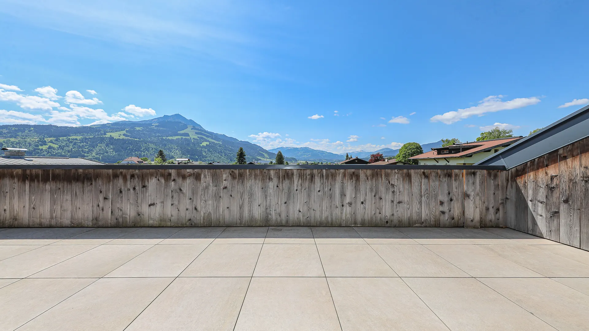 KITZIMMO-Luxus-Penthouse mit Kaiserblick kaufen - Immobilien St. Johann.