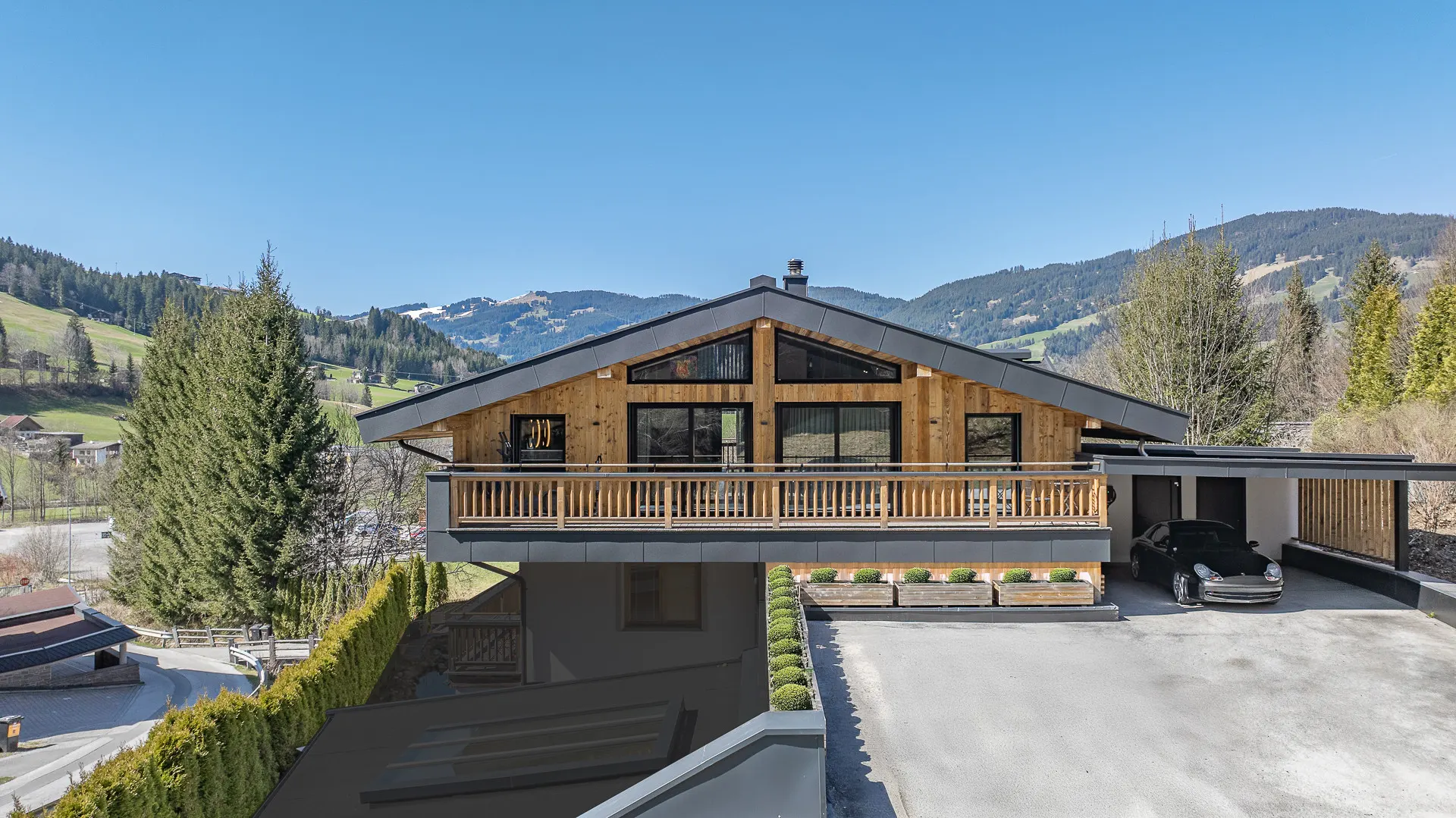 KITZIMMO-Luxus-Penthouse in sonniger Toplage kaufen - Immobilien Kirchberg.