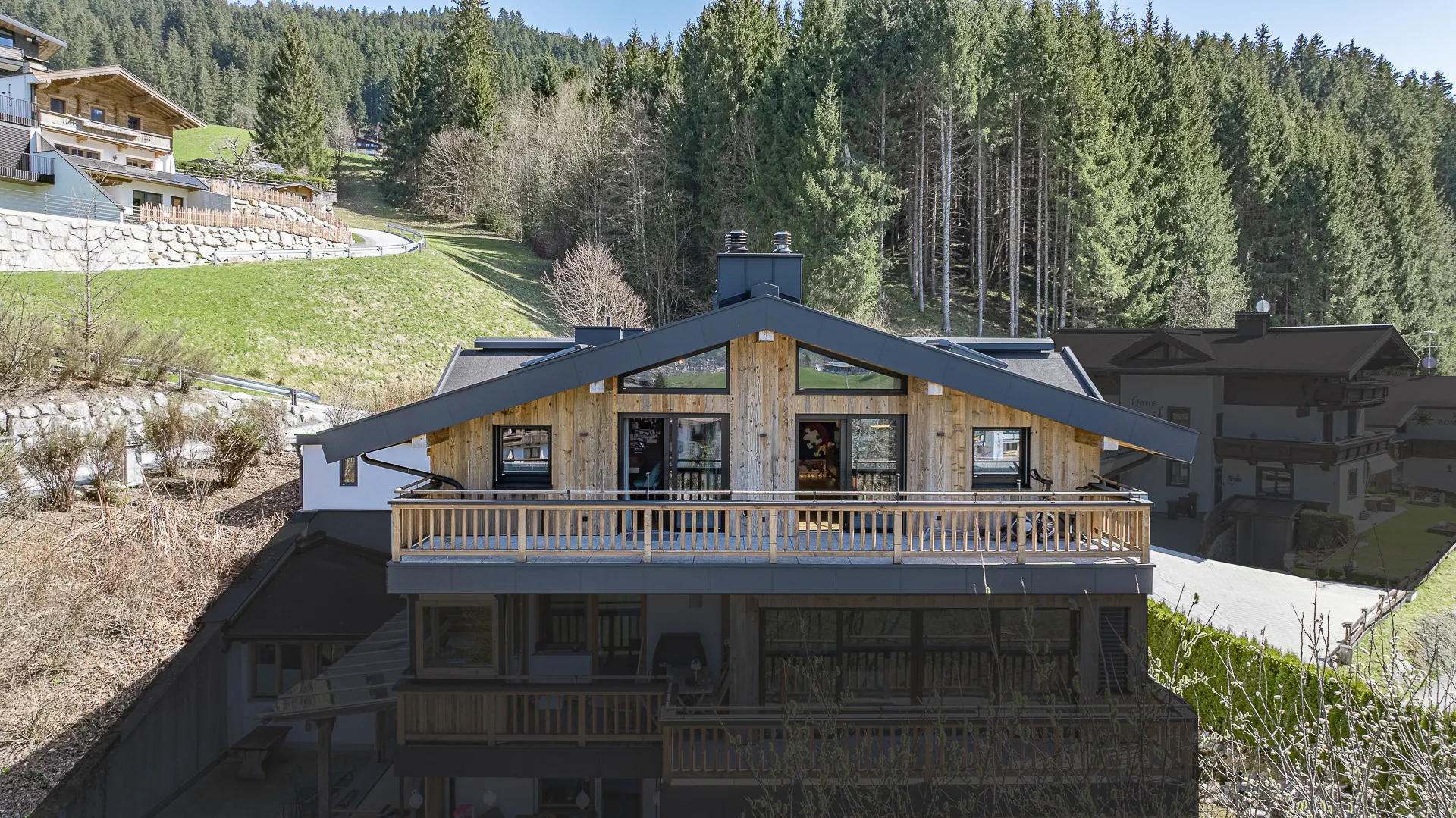 KITZIMMO-Luxus-Penthouse in sonniger Toplage kaufen - Immobilien Kirchberg.