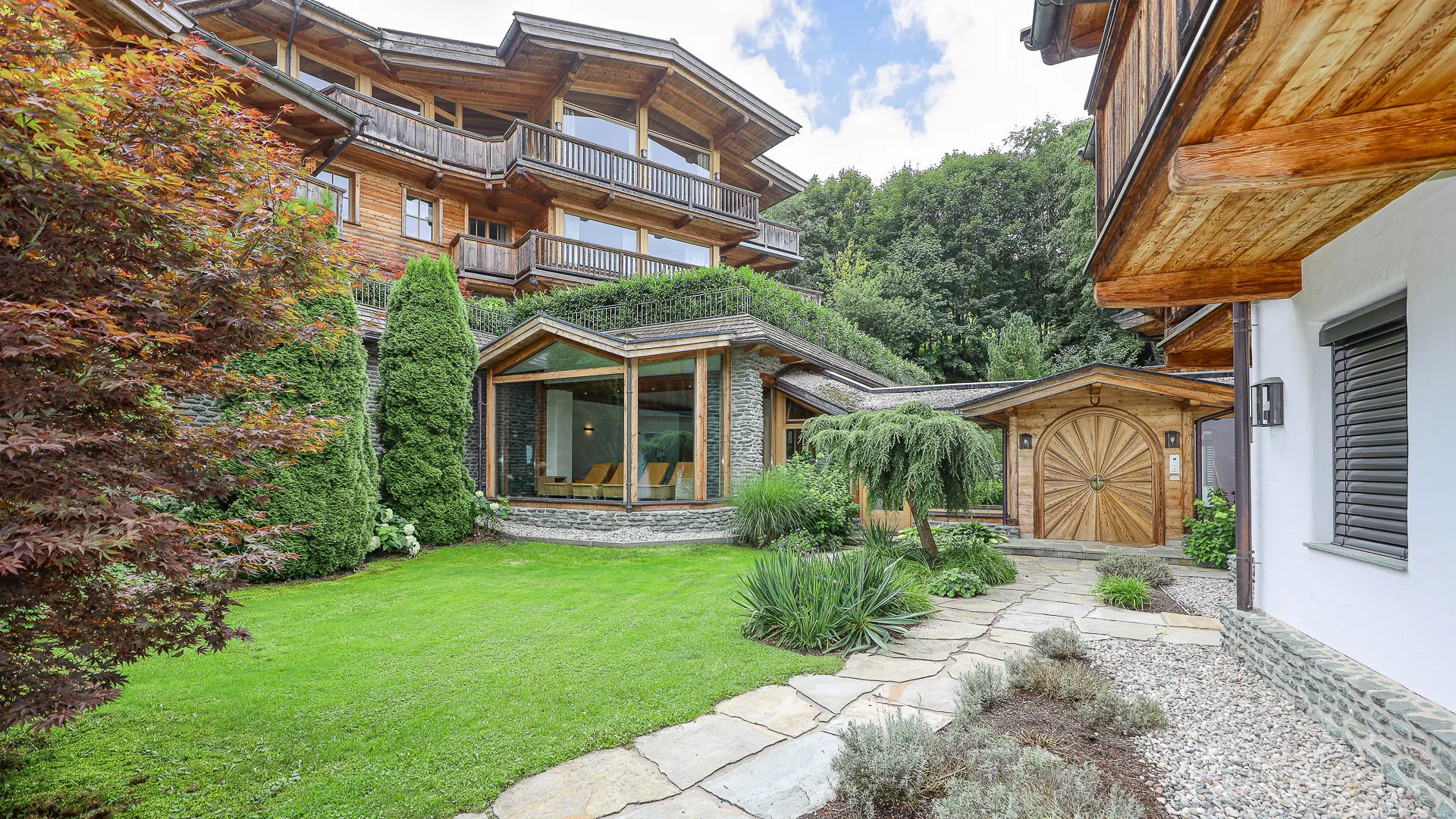 KITZIMMO-Exklusive Wohnung in luxuriöser Anlage mit Indoorpool kaufen - Immobilien Ellmau.