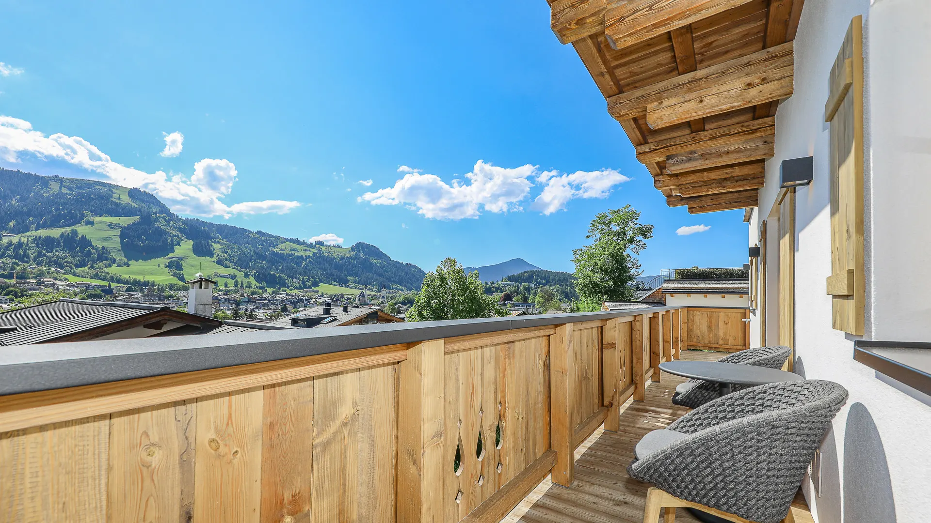 KITZIMMO-Luxusvilla in Toplage am Sonnberg kaufen - Immobilien Kitzbühel.