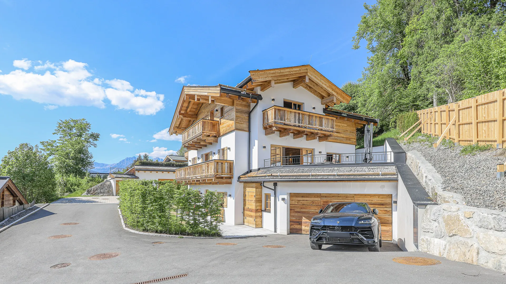KITZIMMO-Luxusvilla in Toplage am Sonnberg kaufen - Immobilien Kitzbühel.