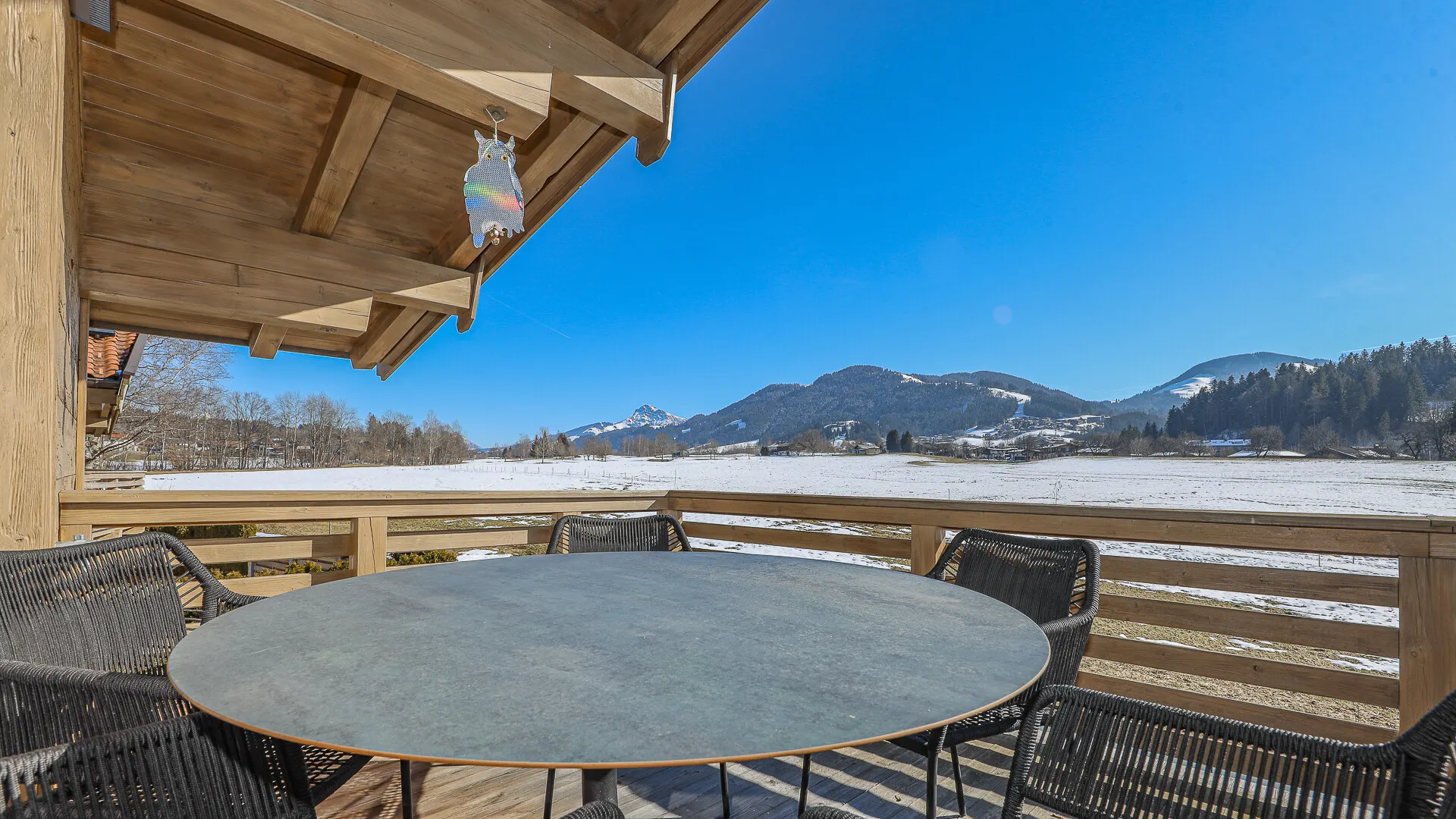 KITZIMMO-Luxuschalet mit Pool und Kaiserblick - Immobilien Ellmau.