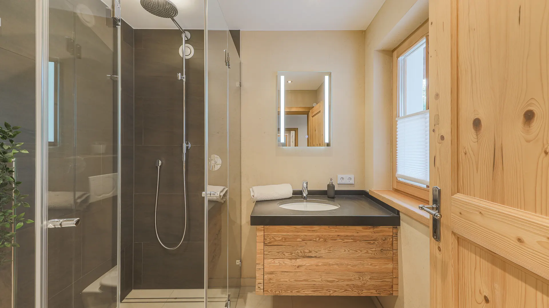 KITZIMMO-exklusives Luxuschalet kaufen Immobilie Ellmau Wilder Kaiser.