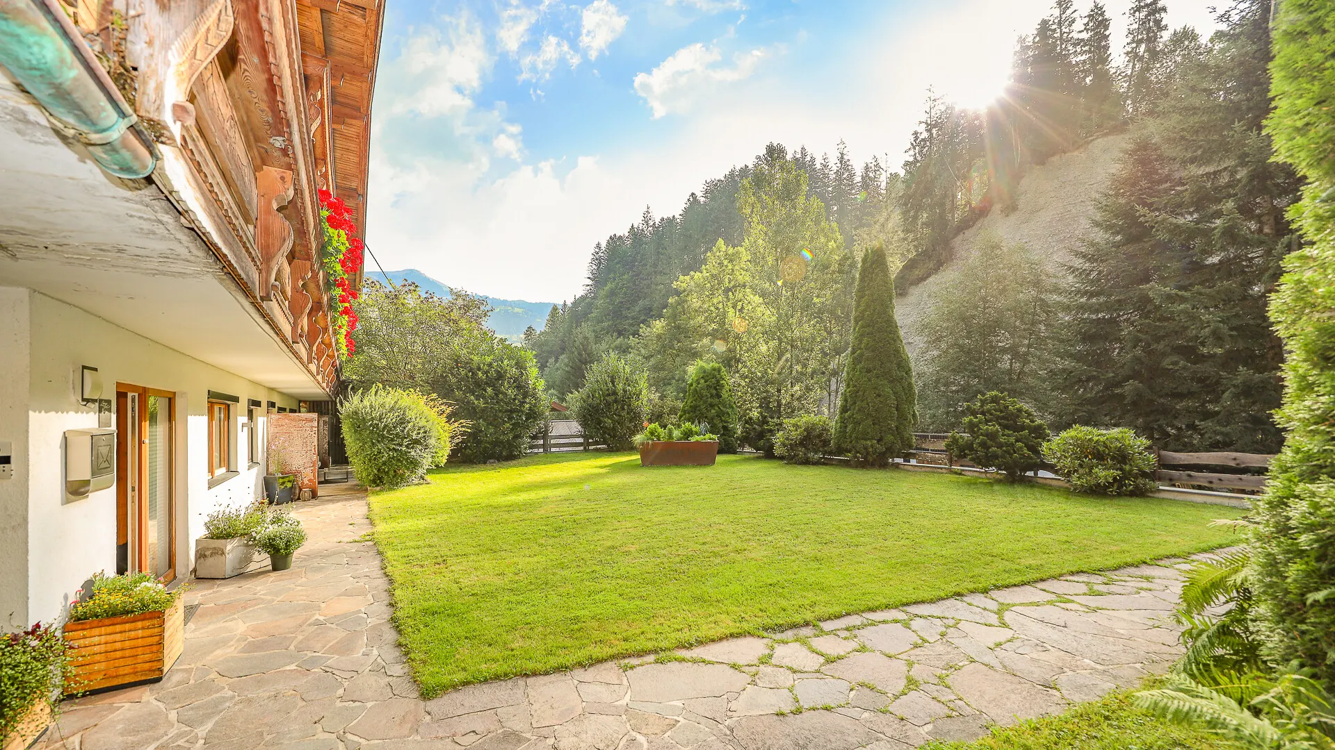 KITZIMMO-Mehrfamilienhaus Apartmenthaus kaufen - Immobilien Hopfgarten.