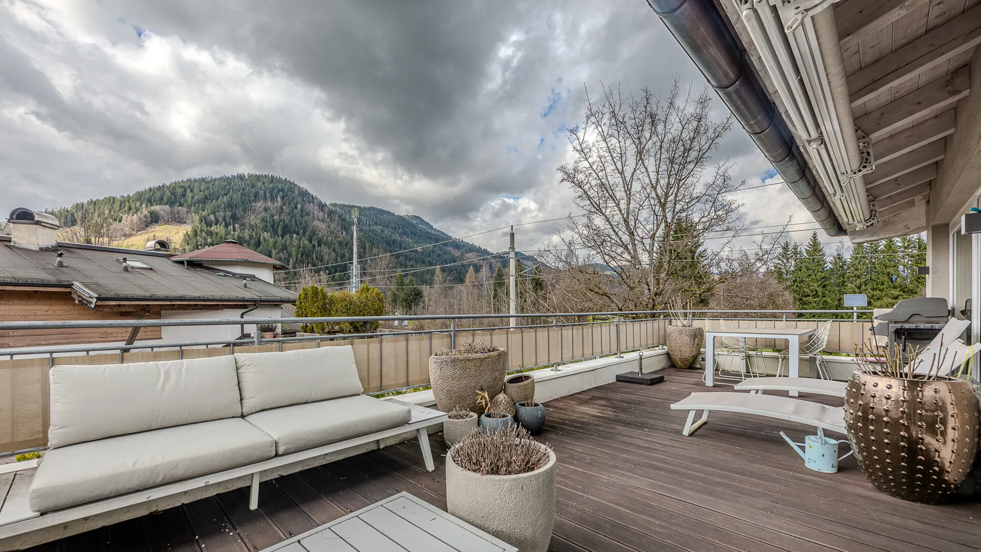 KITZIMMO-Hochwertige Haushälfte am Golfplatz kaufen - Immobilien Kitzbühel.