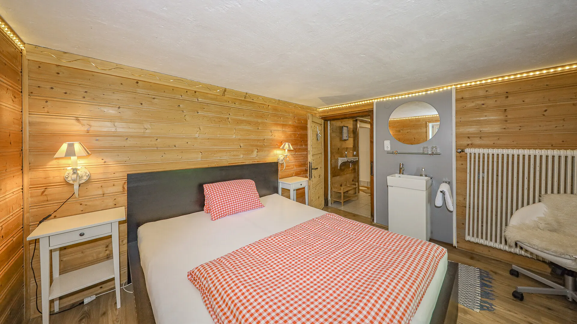 KITZIMMO-Alpenchalet in sonniger Ruhelage mit Kaiserblick - Immobilien Ellmau.